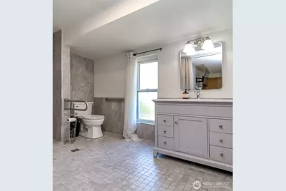3542 71st Avenue W, University Place, WA 98466 - Photo 21