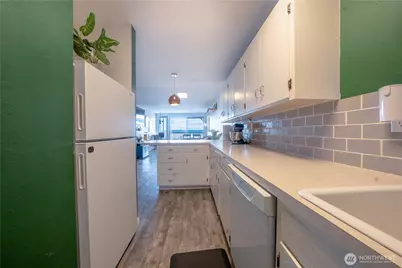 1199 9th Avenue #204, Oak Harbor, WA 98277 - Photo 15