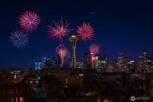 530 4th Ave W, Seattle, WA 98119 - Photo 17