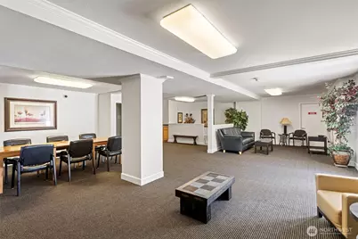 2760 76th Avenue SE #407, Mercer Island, WA 98040 - Photo 25