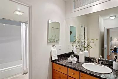 2760 76th Avenue SE #407, Mercer Island, WA 98040 - Photo 17