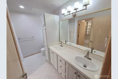6604 Riviera Court SE, Lacey, WA 98513 - Photo 15
