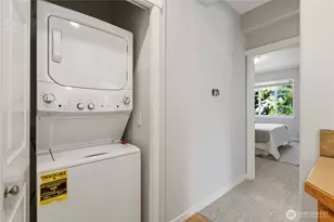 1392 Huckleberry Cir, Issaquah, WA 98029 - Photo 19