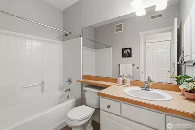 1392 Huckleberry Cir, Issaquah, WA 98029 - Photo 21