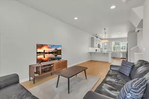 13717 Admiralty Way, Lynnwood, WA 98087 - Photo 19
