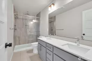 13717 Admiralty Way, Lynnwood, WA 98087 - Photo 25