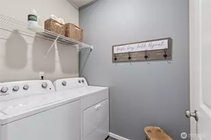 556 Wall St, Buckley, WA 98321 - Photo 17