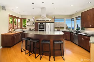 14740 SE 56th St, Bellevue, WA 98006 - Photo 9