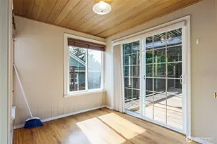 7841 12th Ave NE, Seattle, WA 98115 - Photo 7