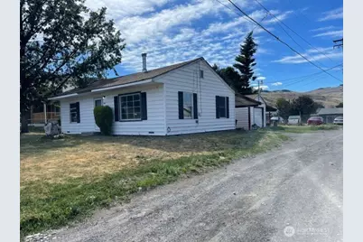 530 16th Street, Bridgeport, WA 98813 - Photo 3