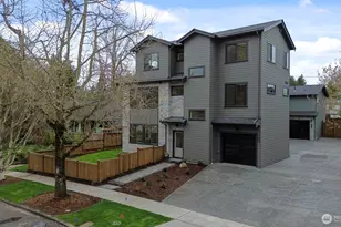 2733 NE 87th St, Seattle, WA 98115 - Photo 3