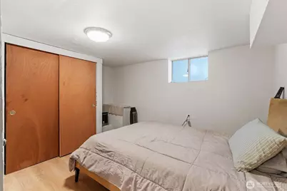 9059 Carkeek Drive S, Seattle, WA 98118 - Photo 25