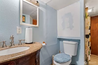 9059 Carkeek Drive S, Seattle, WA 98118 - Photo 27