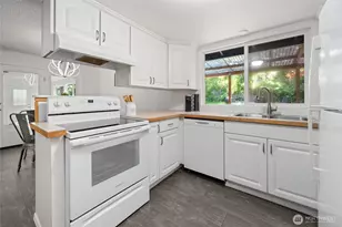 2917 W Maplewood Ave, Bellingham, WA 98225 - Photo 21