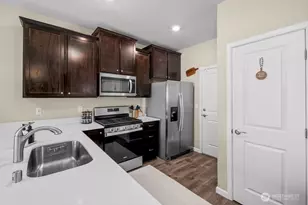 5732 86th Dr NE, Marysville, WA 98270 - Photo 13