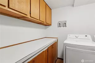 16226 NE 57th St, Redmond, WA 98065 - Photo 37