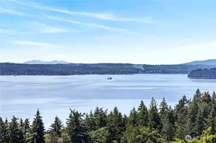 8261 Northrop Pl SW, Seattle, WA 98136 - Photo 1