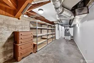 8261 Northrop Pl SW, Seattle, WA 98136 - Photo 31