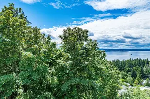 8261 Northrop Pl SW, Seattle, WA 98136 - Photo 37
