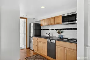 8261 Northrop Pl SW, Seattle, WA 98136 - Photo 23