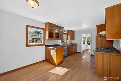 2009 11th Street, Anacortes, WA 98221 - Photo 9