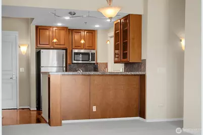 2801 1st Avenue #618, Seattle, WA 98121 - Photo 9