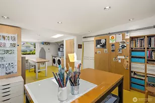 8052 Ridge Dr NE, Seattle, WA 98115 - Photo 21