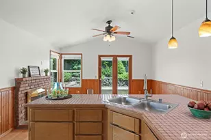 4929 Enetai Ave NE, Tacoma, WA 98422 - Photo 15