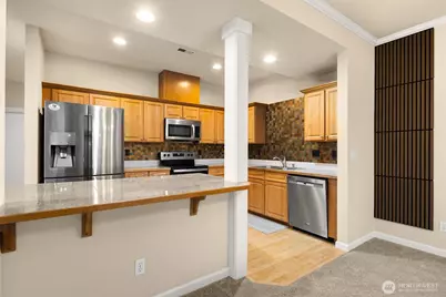 10700 SE 260th Street #E103, Kent, WA 98030 - Photo 11