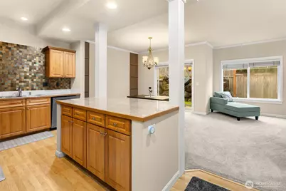 10700 SE 260th Street #E103, Kent, WA 98030 - Photo 9
