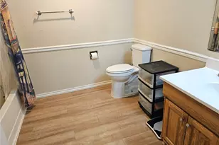13306 SE 272nd St, Kent, WA 98042 - Photo 3