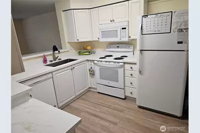 13306 SE 272nd Street #H103, Kent, WA 98042 - Photo 5