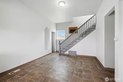 502 W Washington Avenue, Union Gap, WA 98903 - Photo 9