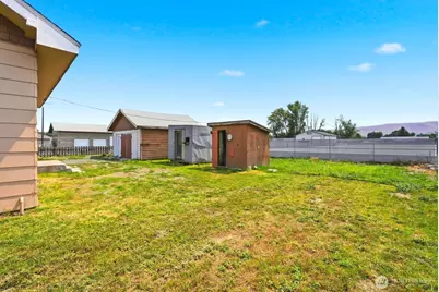 502 W Washington Avenue, Union Gap, WA 98903 - Photo 21