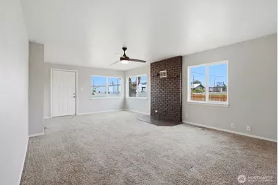 502 W Washington Avenue, Union Gap, WA 98903 - Photo 5