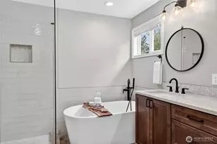 24861 NE 1st Pl, Sammamish, WA 98074 - Photo 29