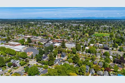 7546 26th Avenue NW #B, Seattle, WA 98117 - Photo 29