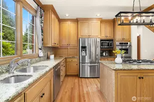13905 212th Dr NE, Woodinville, WA 98077 - Photo 15
