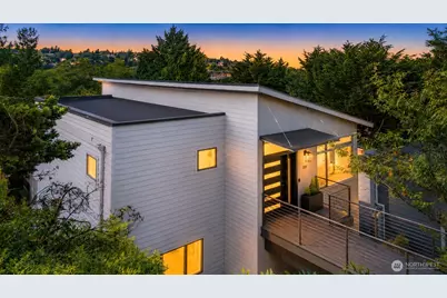 311 34th Avenue E, Seattle, WA 98112 - Photo 1
