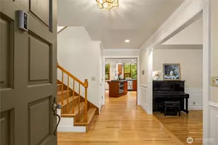 22542 NE 46th St, Redmond, WA 98053 - Photo 5