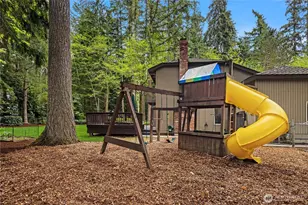 22542 NE 46th St, Redmond, WA 98053 - Photo 37