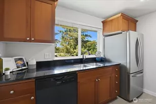 14221 NE 181st Pl, Woodinville, WA 98072 - Photo 11