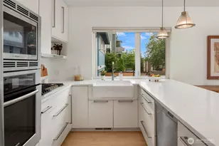 1615 E Columbia St, Seattle, WA 98122 - Photo 9