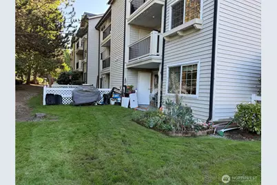 12404 E Gibson Road E #Q101, Everett, WA 98204 - Photo 3