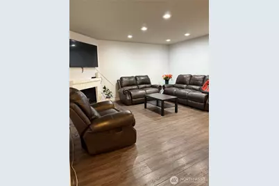 12404 E Gibson Road E #Q101, Everett, WA 98204 - Photo 7