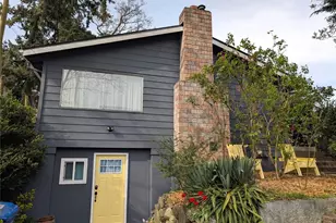936 N 101st St, Seattle, WA 98133 - Photo 1