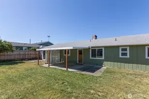 717 E Spruce St, Sequim, WA 98382 - Photo 29