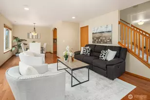 2016 250th Pl SE, Sammamish, WA 98075 - Photo 7