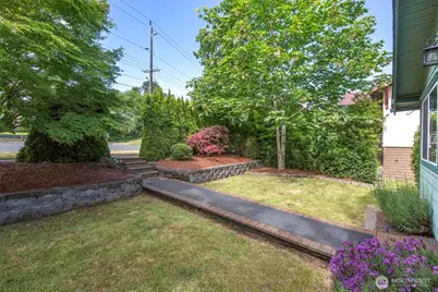 221 W 15th Street, Port Angeles, WA 98362 - Photo 39