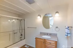221 W 15th St, Port Angeles, WA 98362 - Photo 21